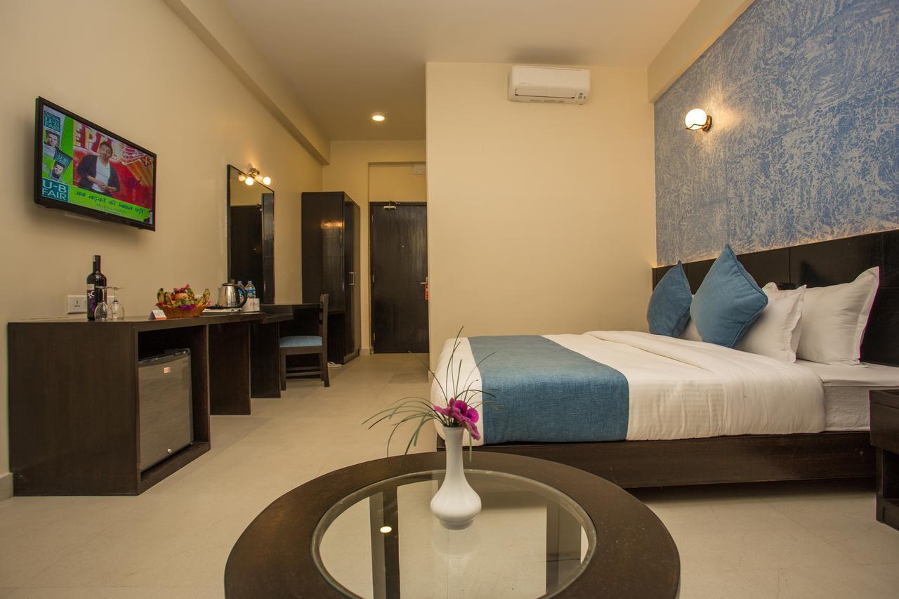Tuki Resort Pokhara Eksteriør billede