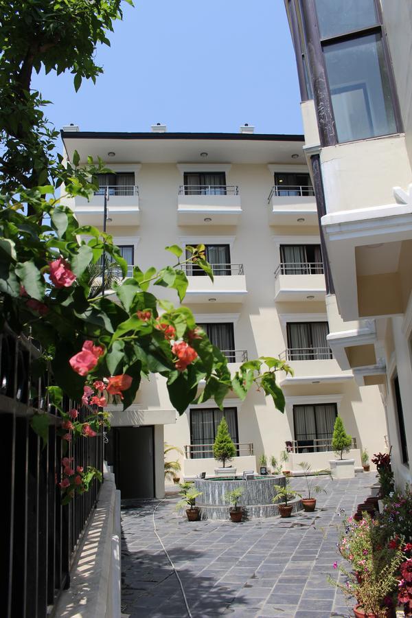 Tuki Resort Pokhara Eksteriør billede